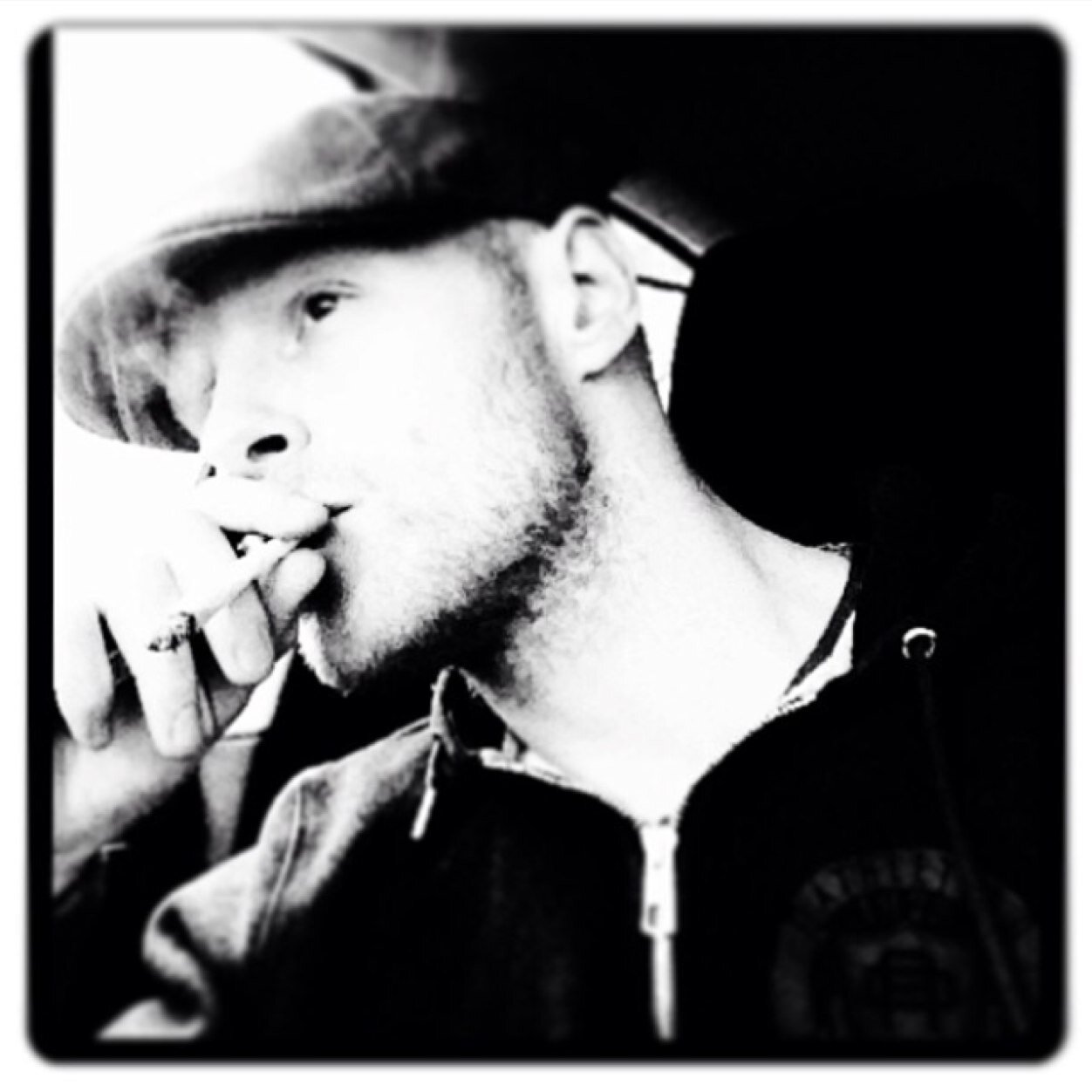 twittstarMr's profile picture. 