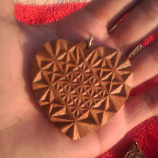 Wooden Hand Made Chip Carving Jewellery & Box…   @ArshadKashfi  
http://t.co/8Puggp0UHK
https://t.co/v7bvXCHbd5