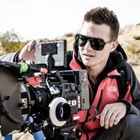 Actor/Singer/Geek http://t.co/lFFZiJjz. Go to my other Twitter account - http://t.co/NsGo8kob for full information.