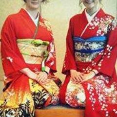 Student of Japanese and German, aspiring author, recalcitrant blogger, all around not particularly normal human being.