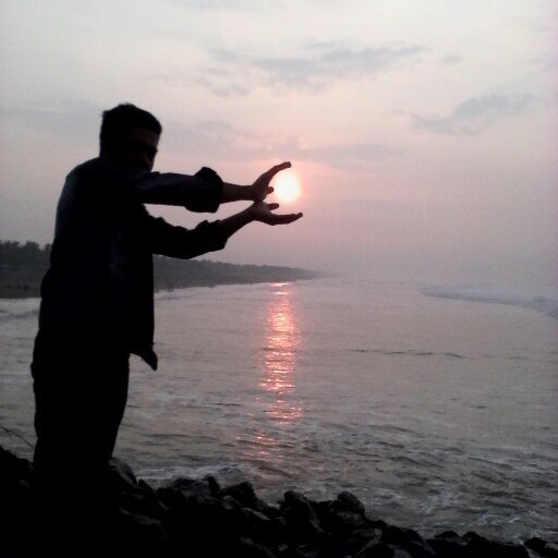 Yen mung Rupo sing gawe Atimu Tresno
Banjur kepiye anggonmu Tresno marang GUSTI sing tanpo Rupo