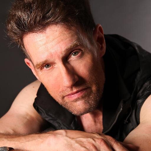 Personal trainer, model, actor, movie and comic fan. Passionate, committed and probably should be.