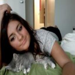 triptych27mReds's profile picture. 