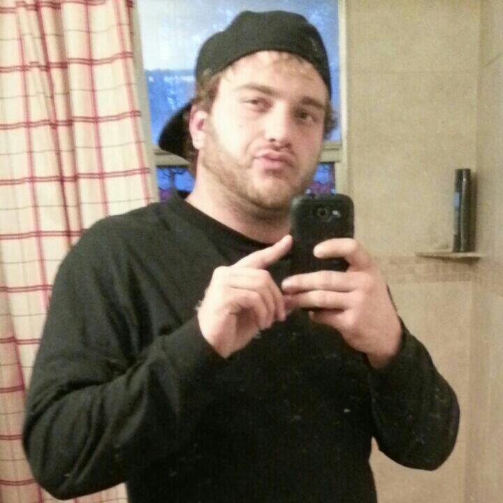 brian06721's profile picture. country is  somthing that I live by and by that being said in need yalls help to the top thanks for the love yall stay right stay country wide