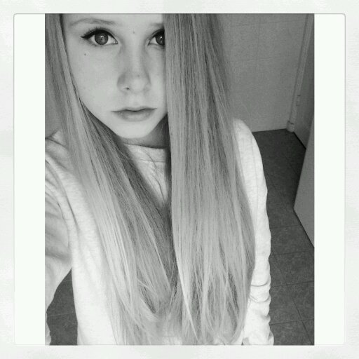insta :  lienevandamx °