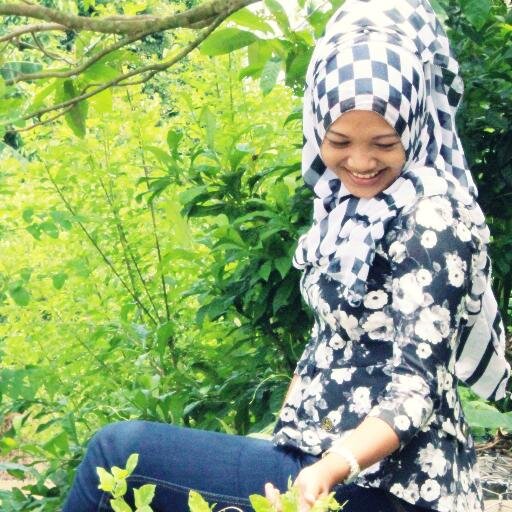 Cewek mancung itu emang cantik. Tapi, cewek pesek itu jauh lebih lucu, gemesin dan manis !!   ˆ⌣ˆ  (y) :*
Bandar Lampung