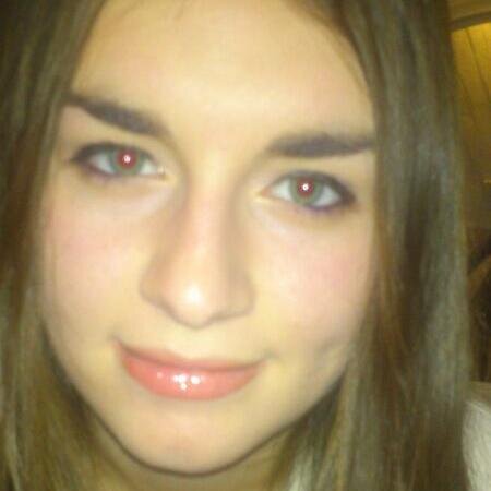 fani93isfunny's profile picture. Graduada en ADE y Derecho. Ciudadana del mundo y nunca mejor dicho. Todo está en continuo cambio.