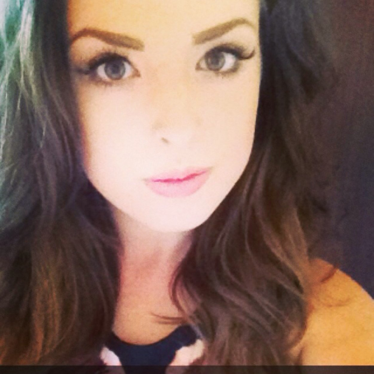 RobynWinstanley's profile picture. Pour yourself a drink, put on some lipstick and pull yourself together  Instagram- robynwinstanley Suppose ill follow you back ;)