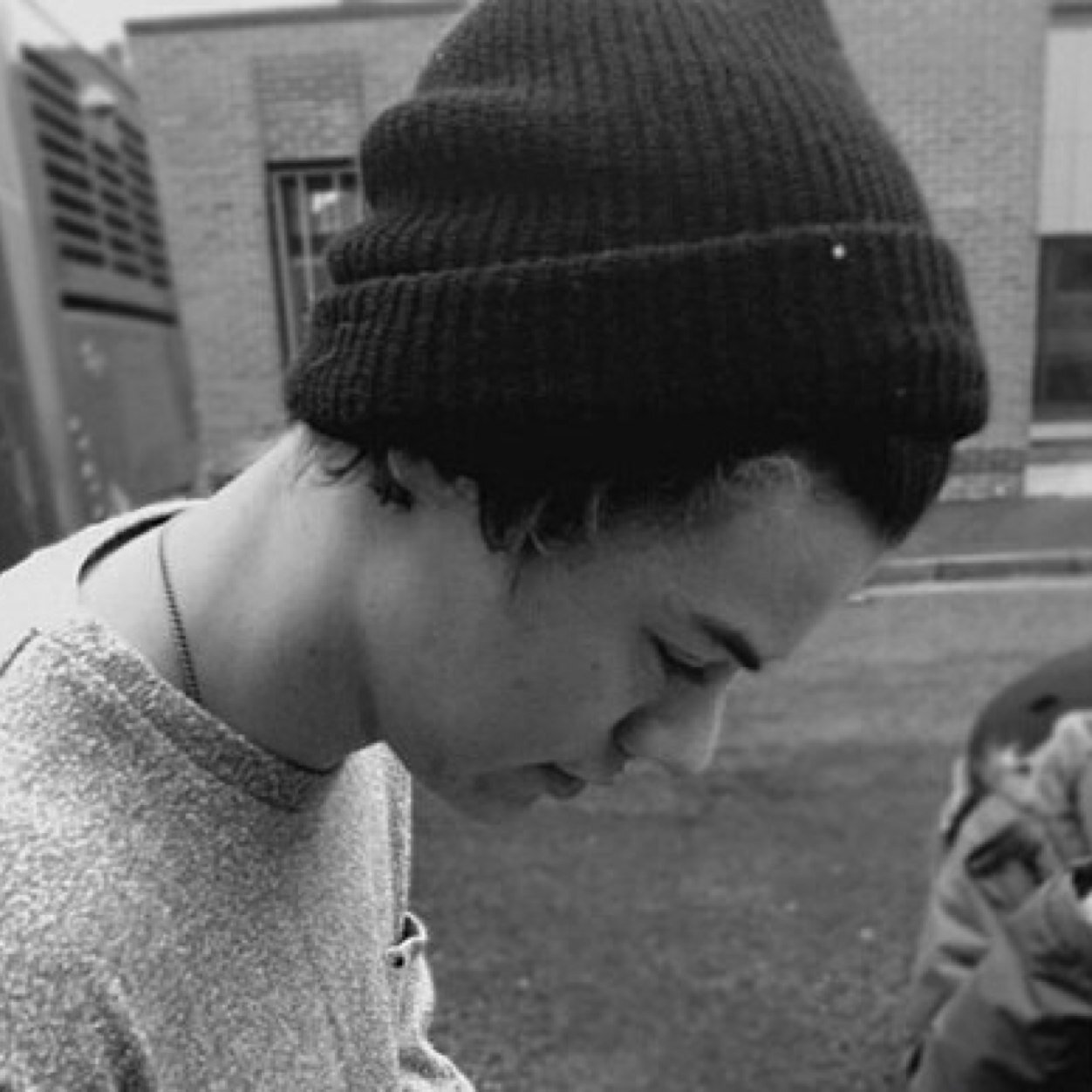 smoke the weed, everyday, don't smoke the seens, no way.