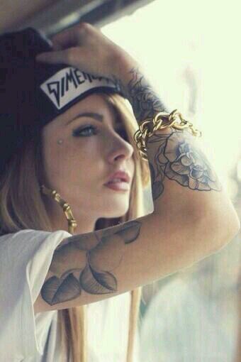 DailyTGirls's profile picture. Tattooed and Un-Tattooed, the hottest girls of Twitter. @ us with your hottest selfie.
