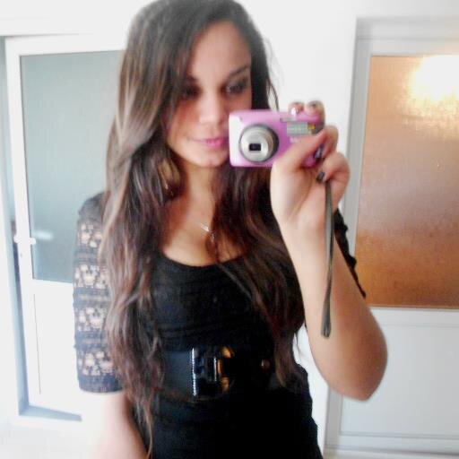 Hiiii. I love #drawing #singing and #dancing ! Follow me and I`ll follow you back...just ask {★}