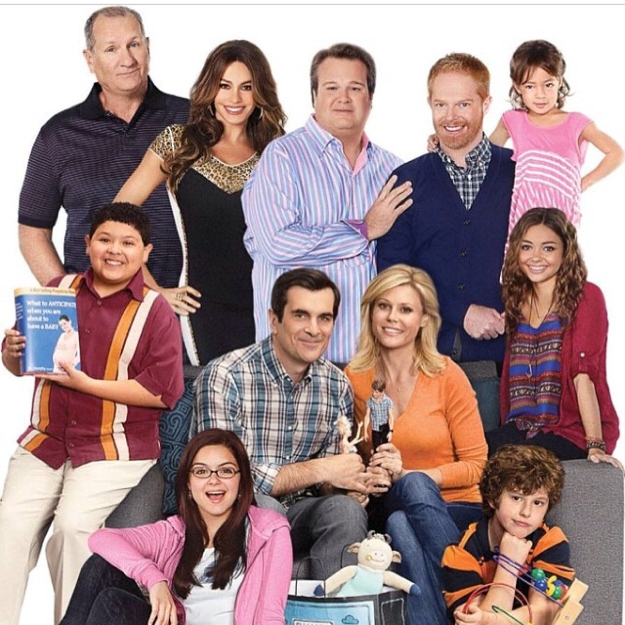 Modern Family is amazing! 
I will be sharing fabulous photos and amazing quotes from the show! 
Please follow me xx