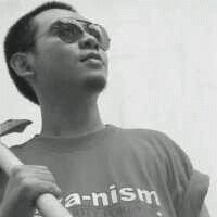 manusia seutuhnya * pekerja biasa * penikmat fotografi * hamba Allah SWT