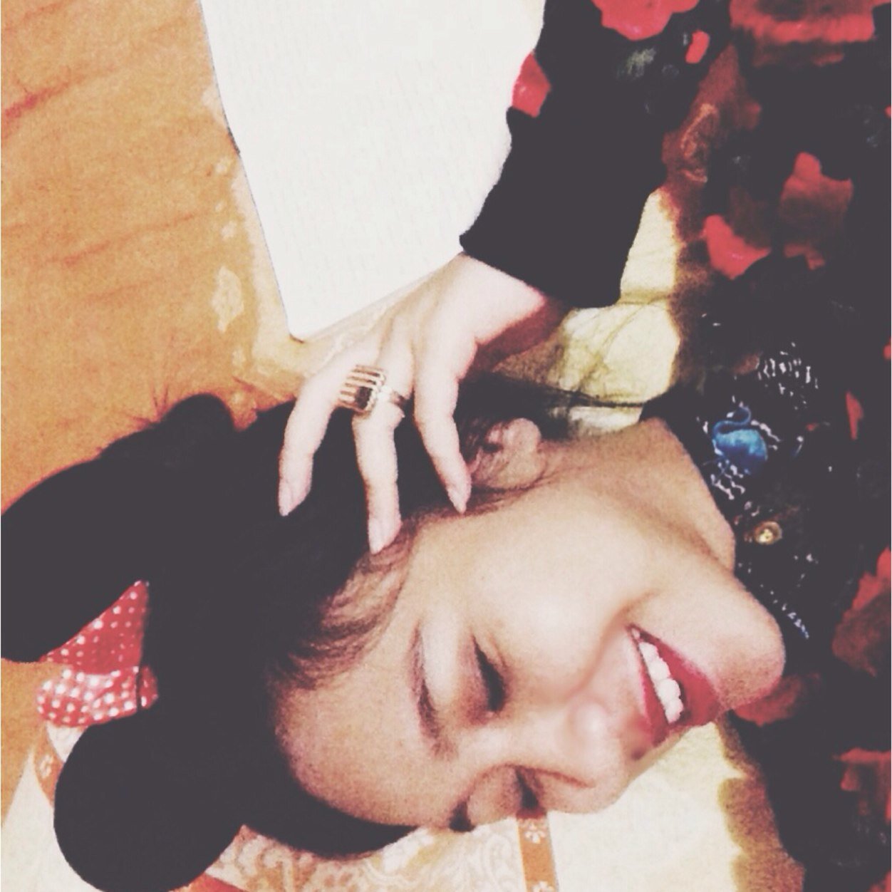 Larasnalss's profile picture. ♪♔