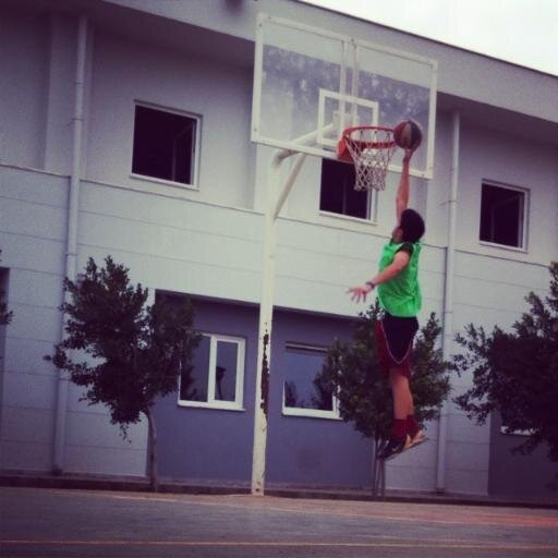 varartik1's profile picture. 