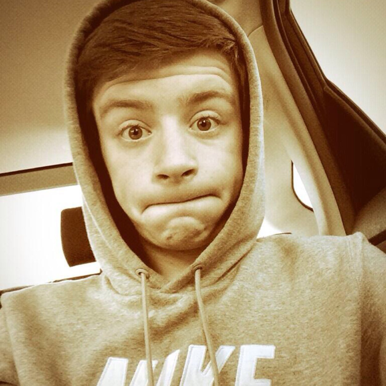 Fanpage for James Forde plays Liam Butcher In Eastenders. Follow his Real Twitter @JamesForde96 | James Followed 16.04.14 ❤️