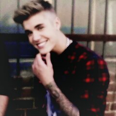 PLEASE GUYS FOLLOW @biebergrandensn PLEASE SHE FOLLOW BACK