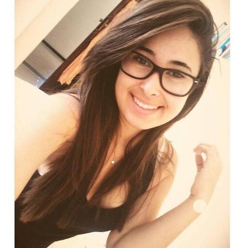 18, futura Nutricionista ;)