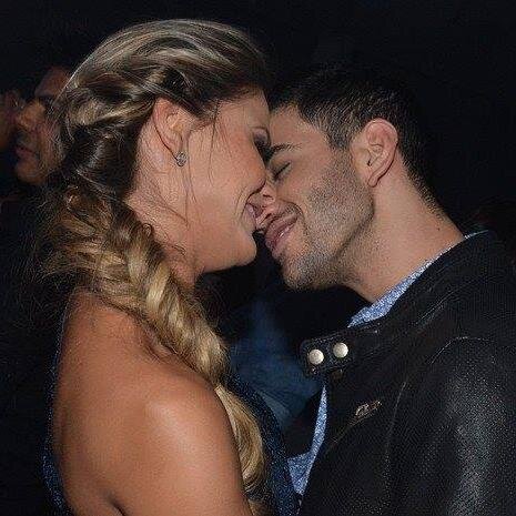 Criado no dia 11 de Agosto de 2013 especialmente para o nosso amor @Gusttavo_lima. Seguida por @WilliaamLima dia 09/12/2013