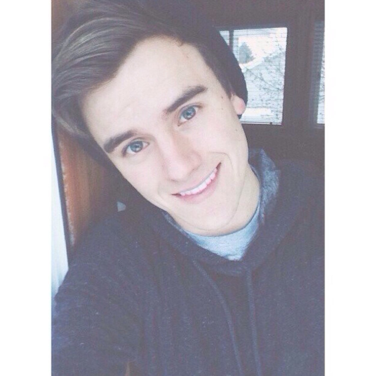 connormalik's profile picture. If you're feeling down --  https://t.co/3q16TQppRo