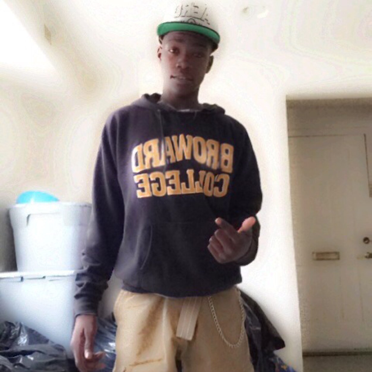 Name:Narold Junior Champagne
Age:14
Birthday:June.15
Height:5'8⬆️
Weight:135
Status:Taken