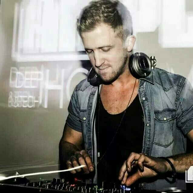 Forum&Amplify                                                       I like things deep & minimal                               thomlouisdj@gmail.com