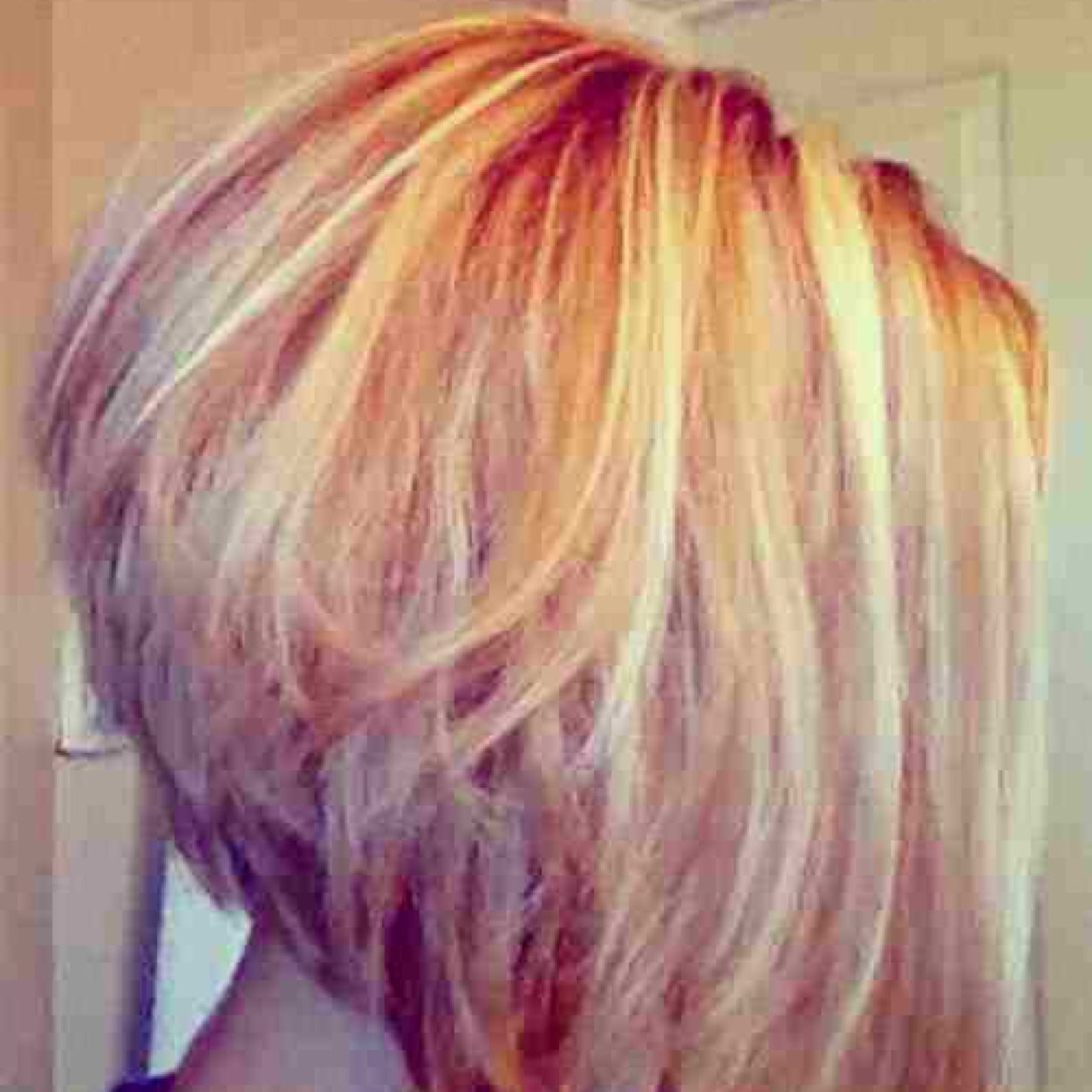 ShortHair_Probz's profile picture. We all love being #teamshorthair, but sometimes it gets a little problematic. I track #shorthairproblems and #shorthairprobz for retweets!