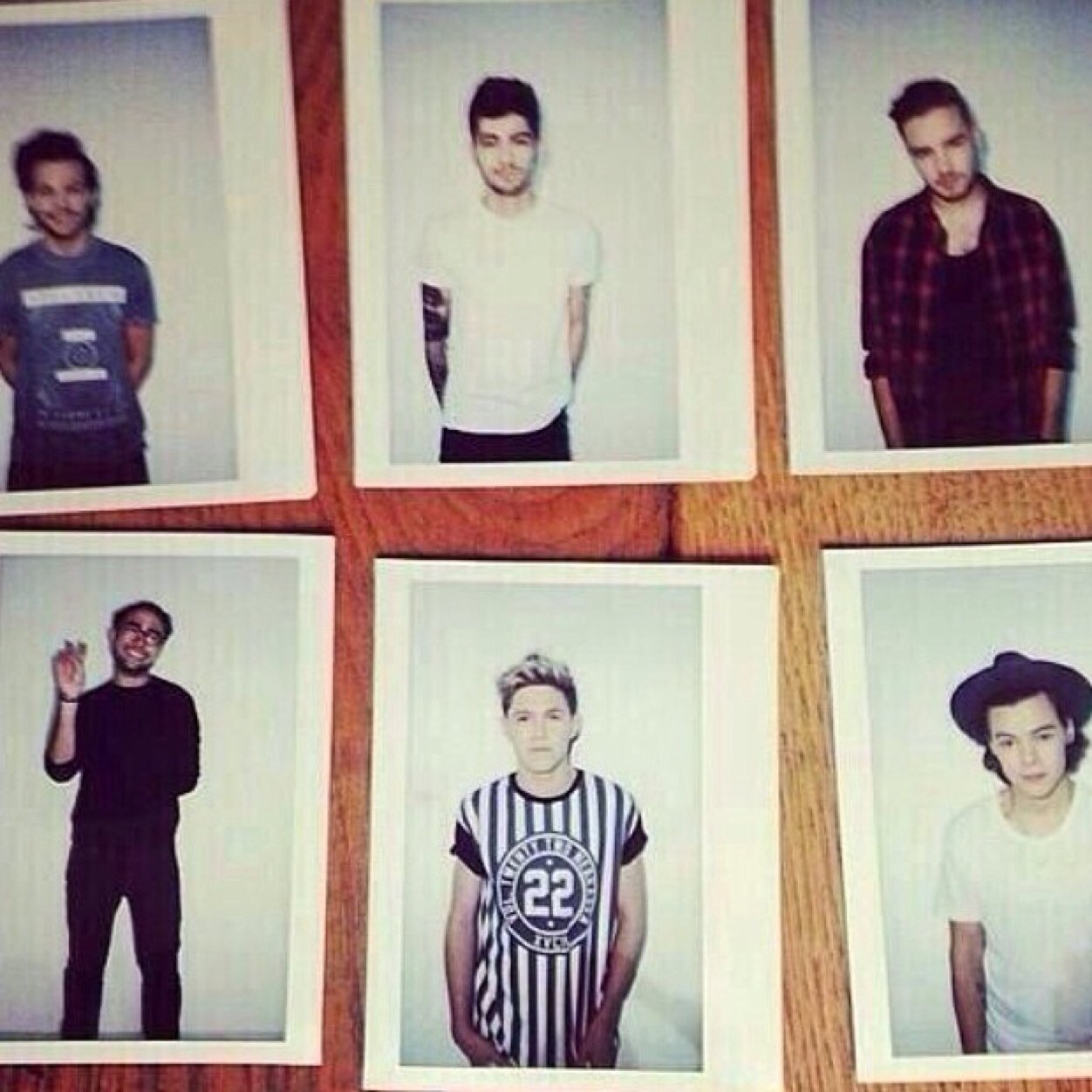 HIIIII FOLLOW @texanzayn BC SHE JUST GAVE YOU A FREE FOLLOW ILY GUYS HELP HER REACH HER GOAL ❤️