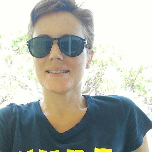 moniqueVed's profile picture. 