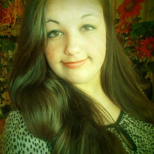 Andréa, 14ans, collégienne.                                          ''Le seul moment, où je n'ai pas froid c'est quand je pense à toi'' #Pearl Harbor.♥♥♥