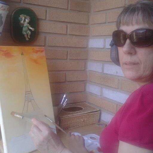 luchypintora's profile picture. Artista.Pintora.Poetisa.Artist. I was called happiness's paintress by spanish journalist.  https://t.co/qiOqRmfLZe
https://t.co/fzabmiAvGZ