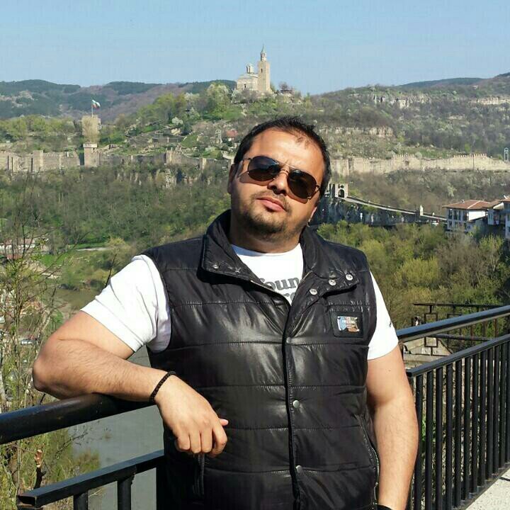 andreanredzhev's profile picture. 