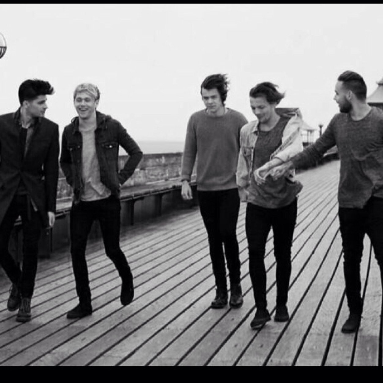 Don't give up on 1/5 bc if i can find you then so can one direction :) xxx @hiorhoran