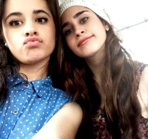 Lauren's been told she looks like Megan Fox!             Camren Shipper