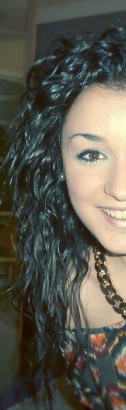 La vida no se trata de esperar a que la tormenta pase, sino a aprender a bailar sobre ella.