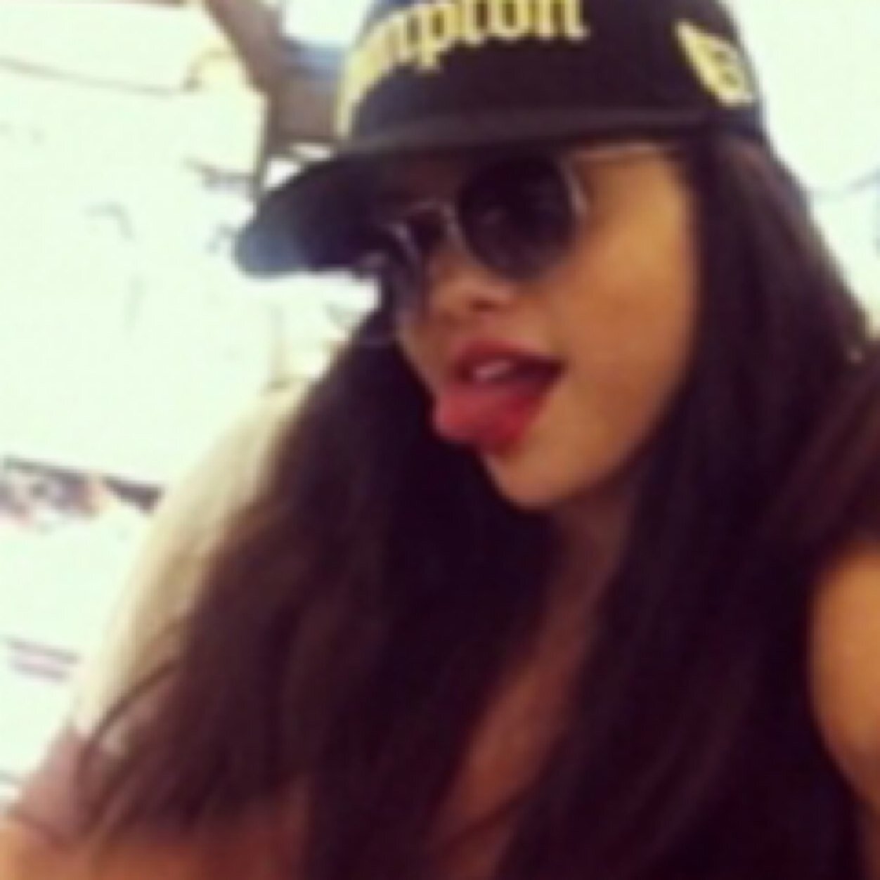 Free follow from. @nashismysmile ask her for a fback and if u want https://t.co/RwOv4dCO0H
