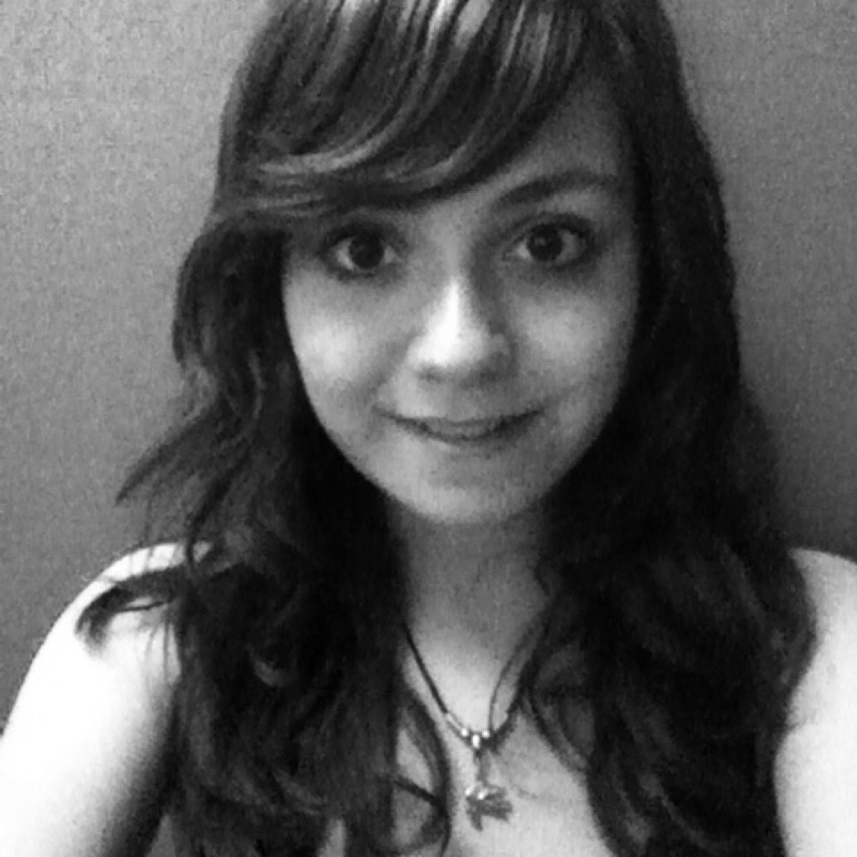 xxkim_lol's profile picture. Don't be what others say you should be, just be yourself ❤