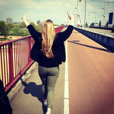 ✌