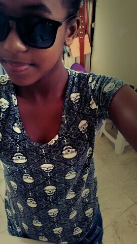 Lara, 12, Brasil, Amo muito DEUS, minha família e meus amigos