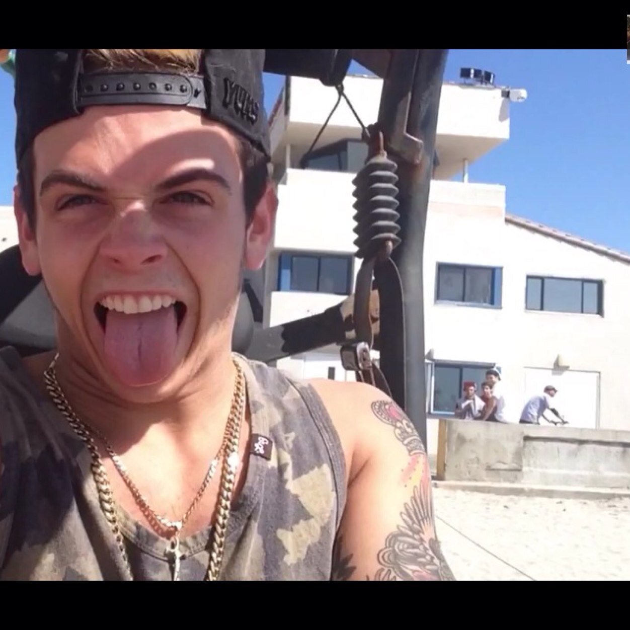 lahmequeenskip's profile picture. Beau follows and mariam follows