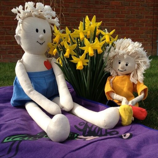 Fun yoga inspired classes for babies and children aged 6 weeks - 7 years that inspire confidence, encourage movement and aid development in Bedford.