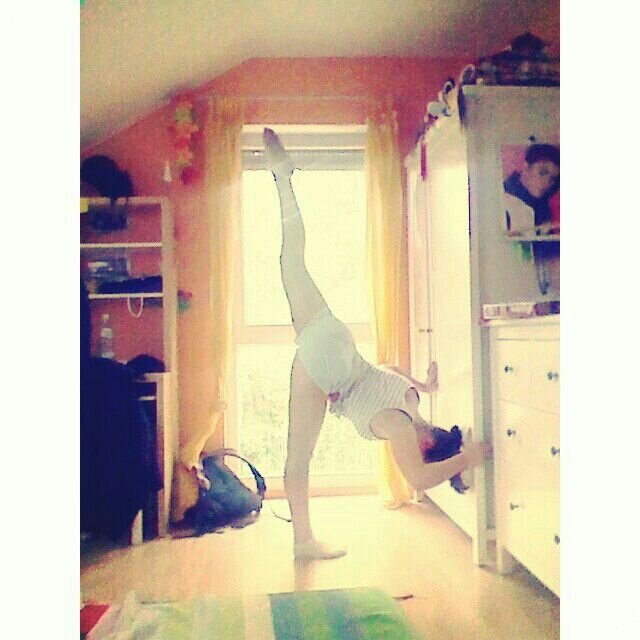 MaxinHinter12's profile picture. 