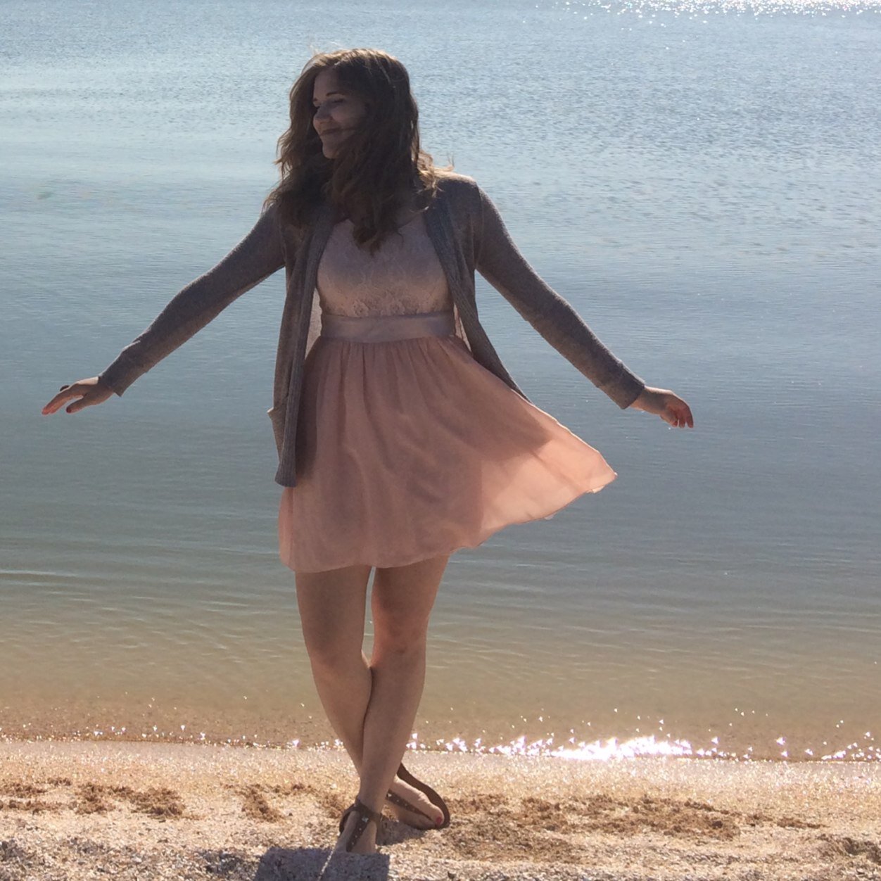 beks912's profile picture. Expert rock skipper, cornholer, shower singer and star gazer.