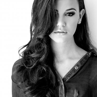 This is the official fan club in Brasil for Sara Alina! 3
