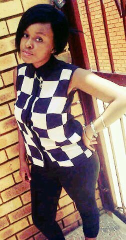 De nicest,funnY,kind nd de lovin girl,I'm also loyal ...ol thou i worrY abwt lyF,I'm livin it tah de fullesT••