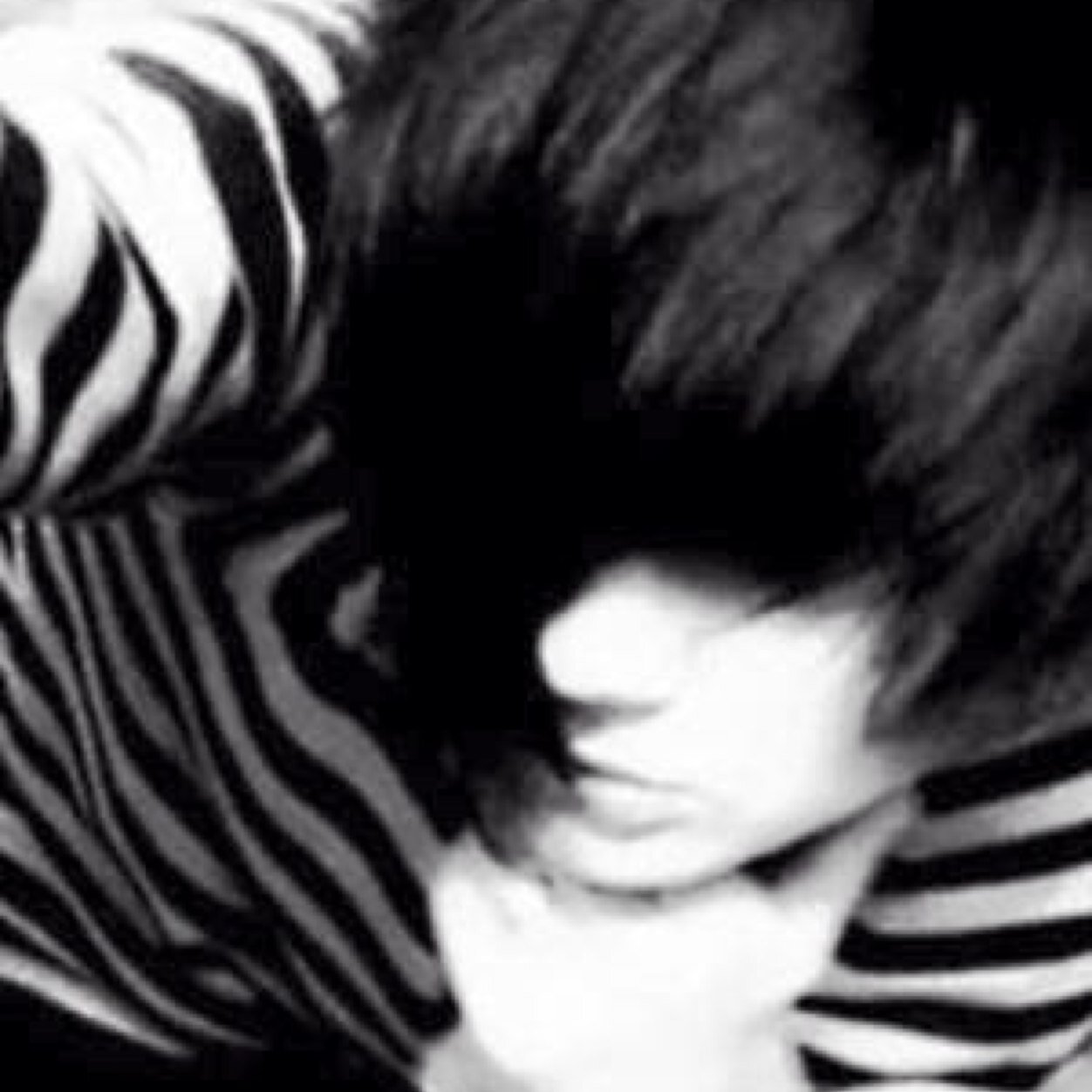 [Alexxander Skins / 19 / Blind / Gay / Never wanting to go / Engadged to my sweet Cameron (@crazycammmyh) 3.30.14]