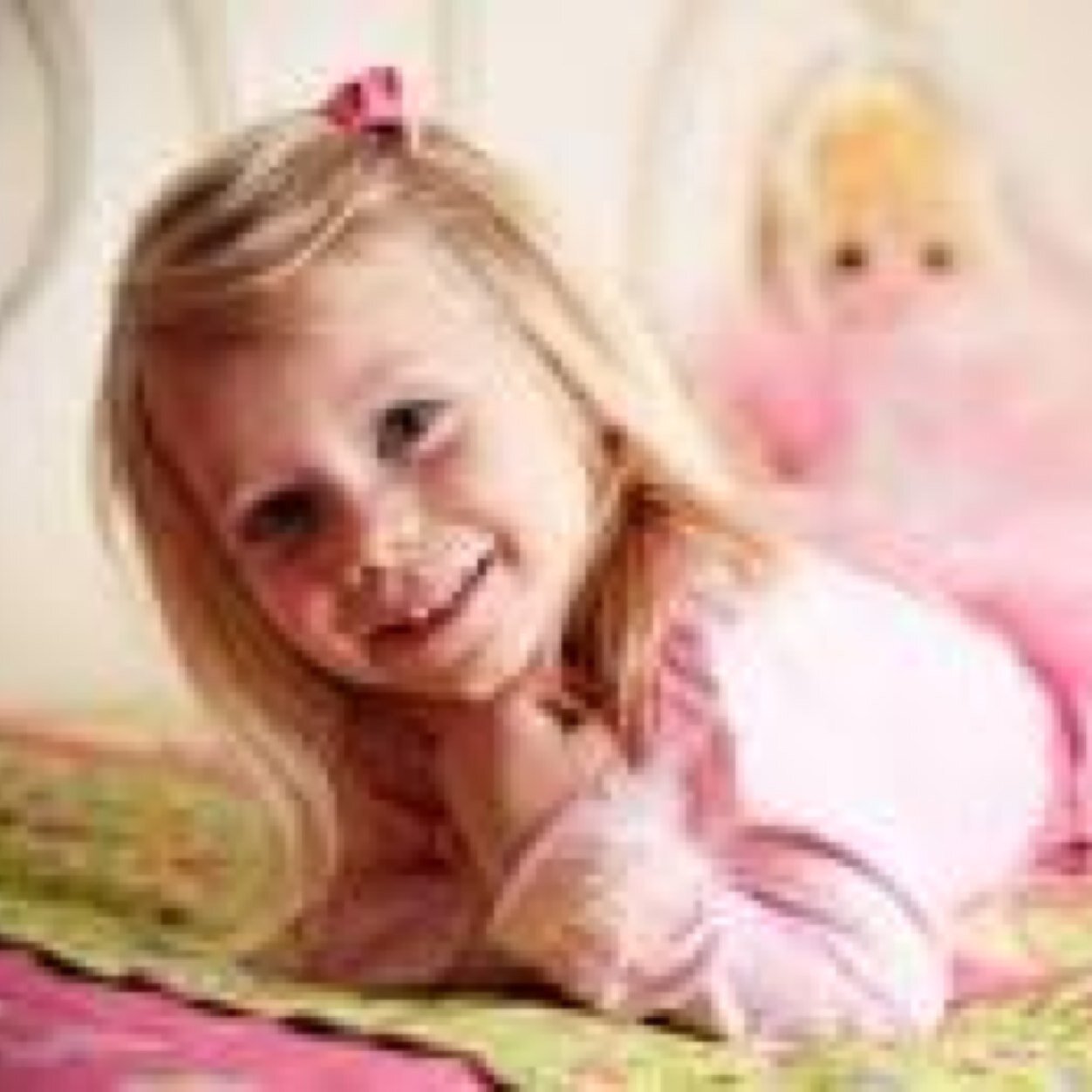 April and im 3!!! My mommy is @laurama88866940 and my aunt is @fakfauxrp_bu my step-daddy is @BabyRossRp
