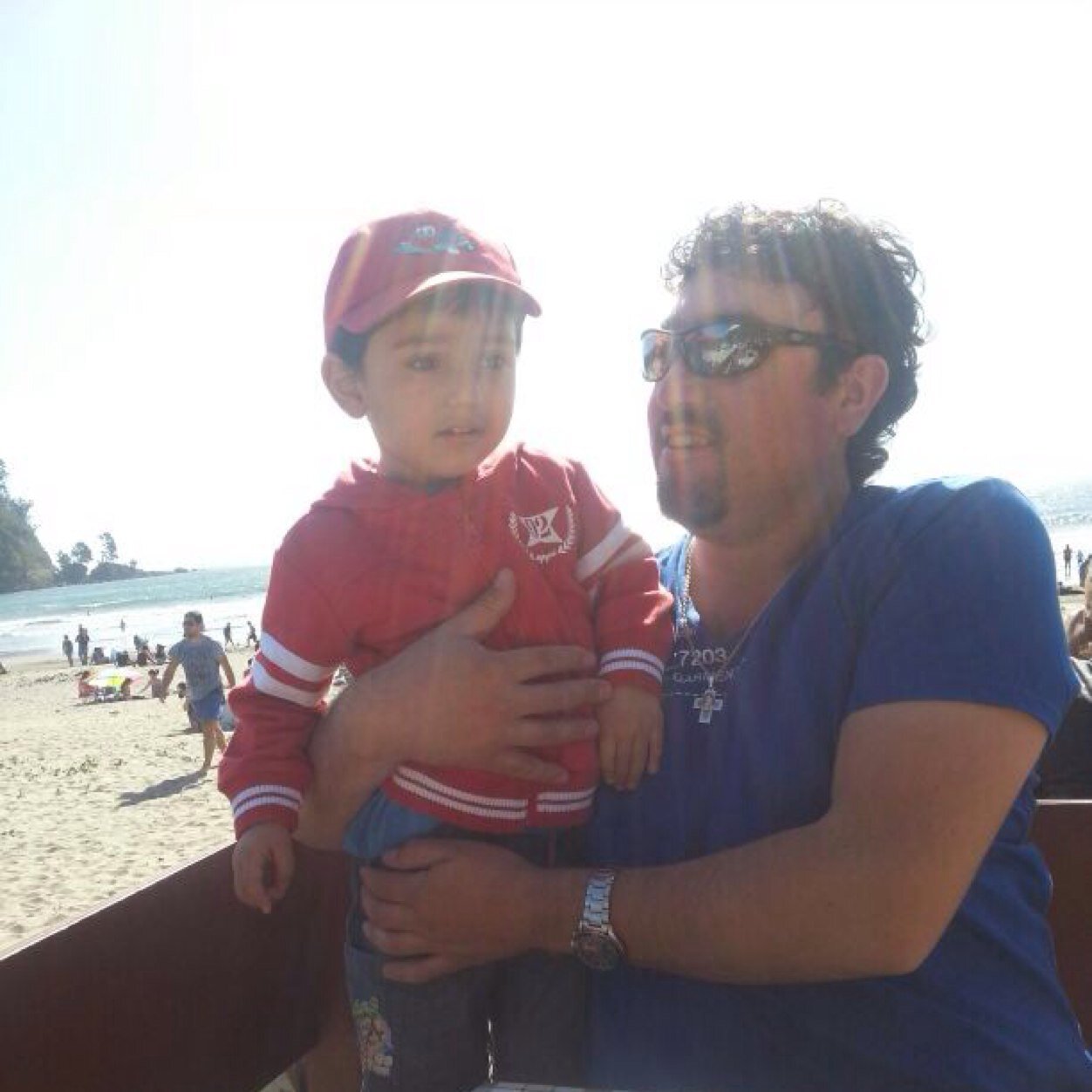 bfierrob's profile picture. Acción....Reacción....