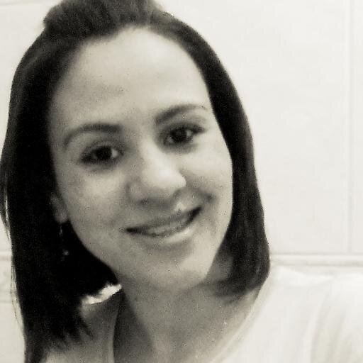 Um café e um Amor. Quentes, por favor!...
