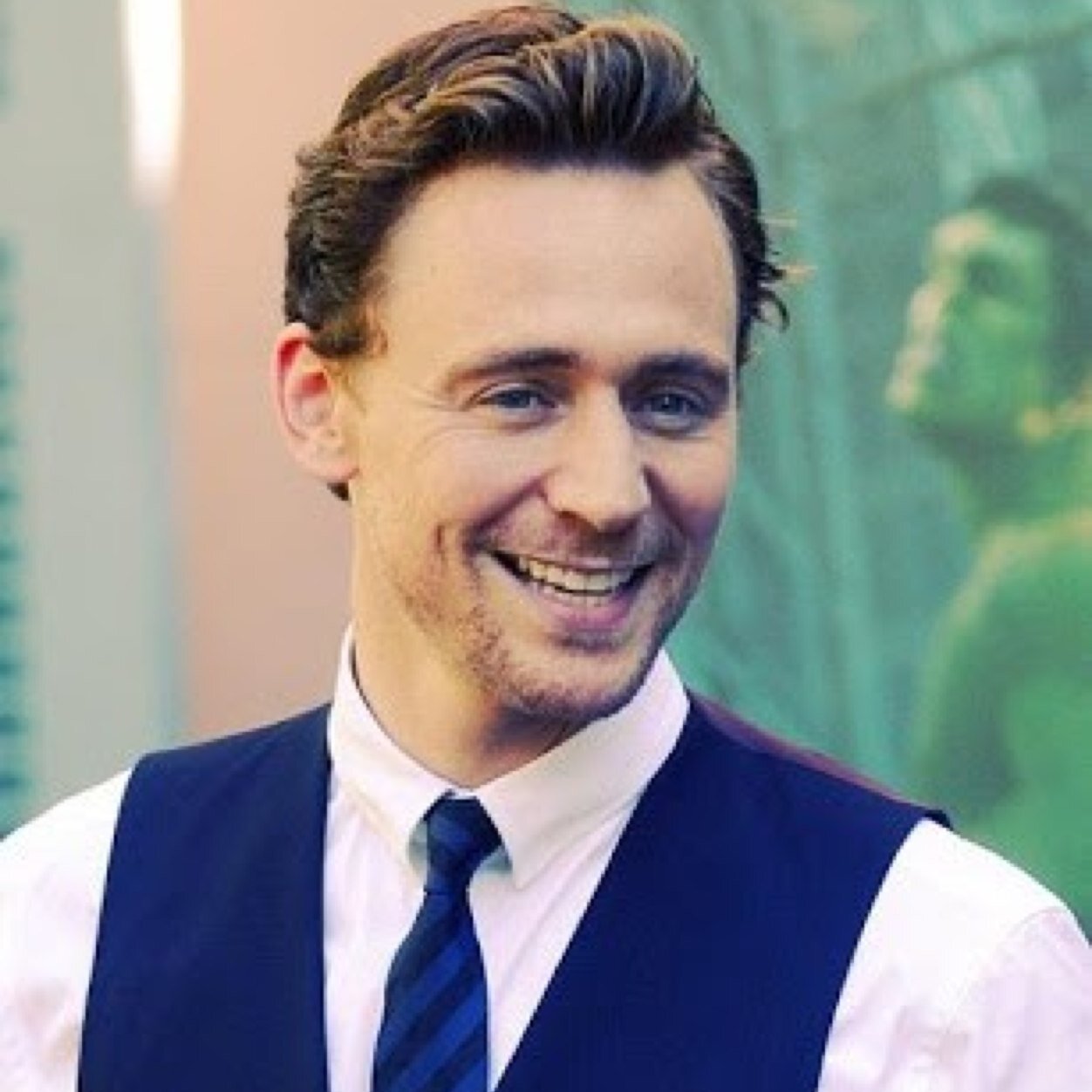 Free follow because YOU are awesome! If you want, follow @mintgras! Sherlocked, Whovian, Potterhead, Torchie and Shakespearfanatic